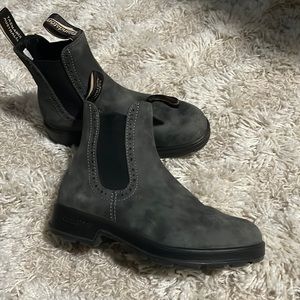 Blundstone Boots - Woman’s original high top boots